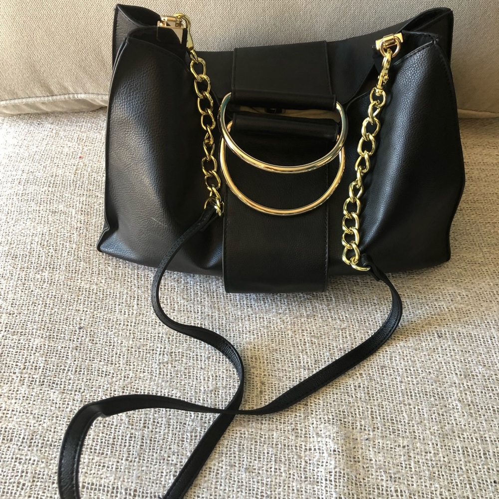 BP black bag | and it’s like new in a good condition